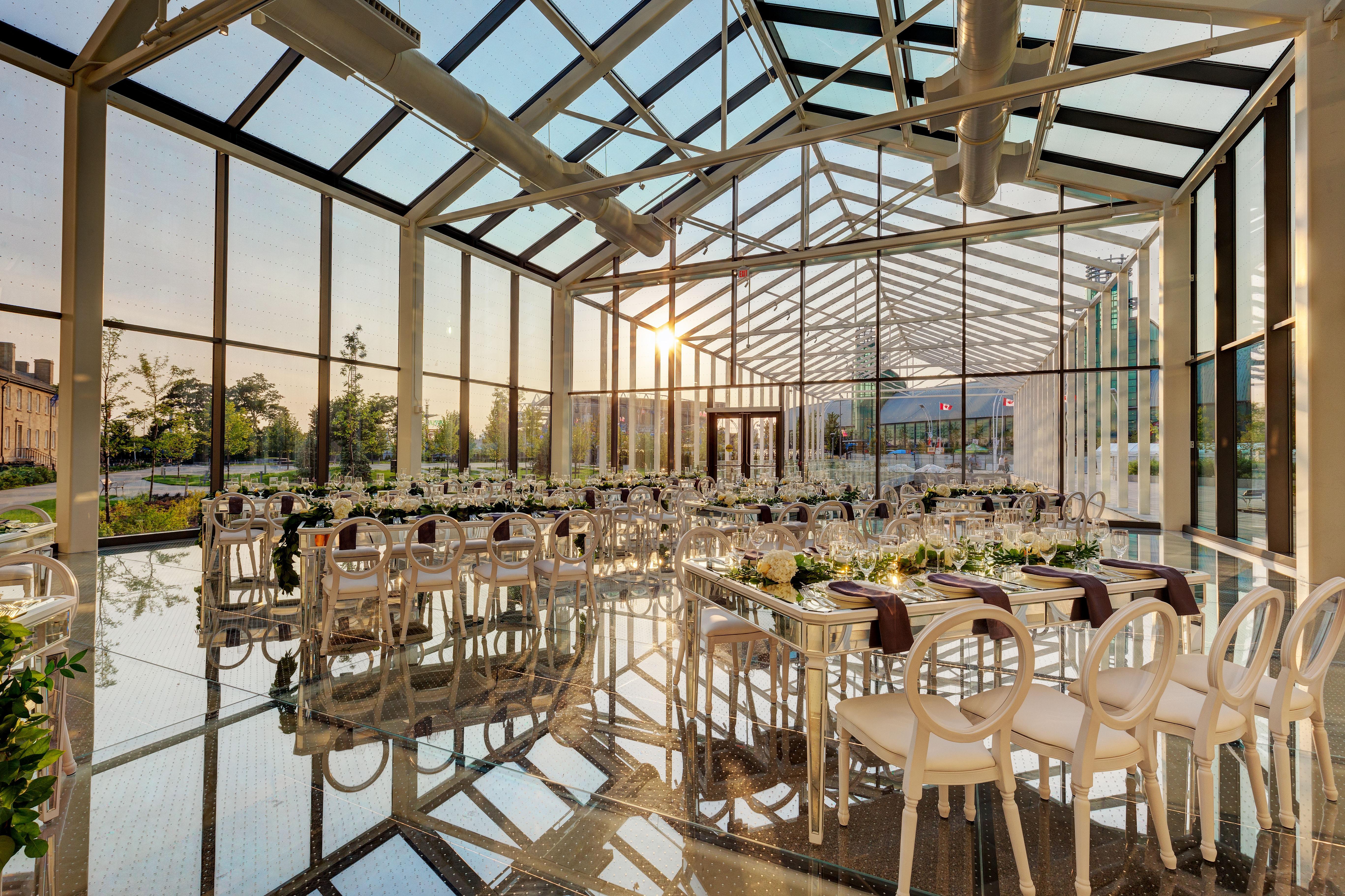 Hotel X Toronto, A Destination By Hyatt Hotel Extérieur photo The Glasshouse